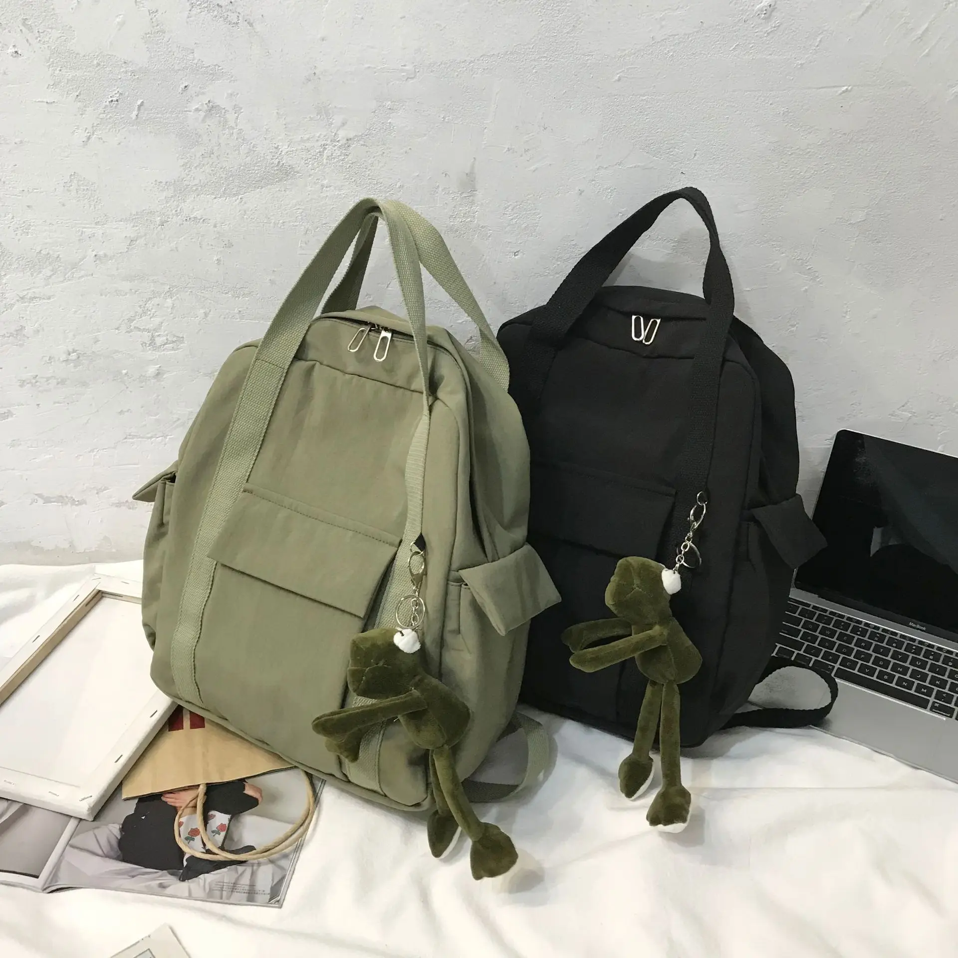 

New Female Bag 2022 New Leisure Fashion Handbag Texture Joker Contracted Large Capacity Shoulder Bag