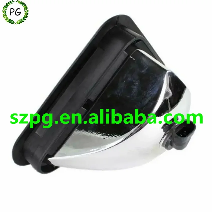 

Правая фара 6674401 для погрузчика с бортовым поворотом Bobcat 864 A220 S175 S595 T140 553 751 753 763 773 863 873 883