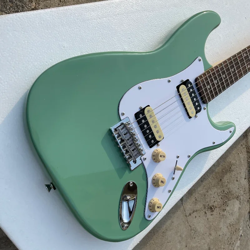 

Custom Green ST Electric Guitar Maple Neck & Fingerboard,White Pearl Inlay,Double Double Pickups,Locking Tremolo Bridge