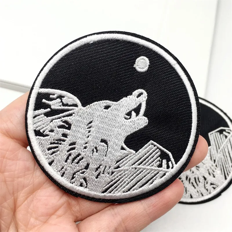 2 шт./партия нашивки с вышивкой волк