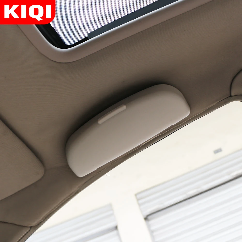 

Universal Car Sunglasses Holder Car Glasses Case Auto Accessories Sunglasses Protective Case Clip Holder for Audi VW Toyota KIA