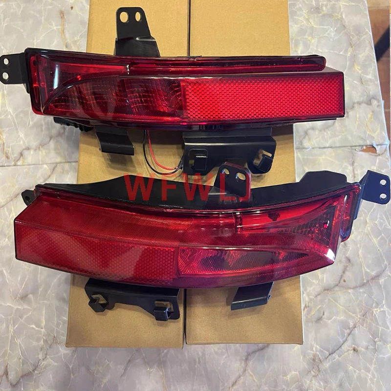 

Land Rover Discovery Sport 2015-2019 Bumper fog light Reflector Warning light Brake light LR060911 LR060910 LR102041 LR102042
