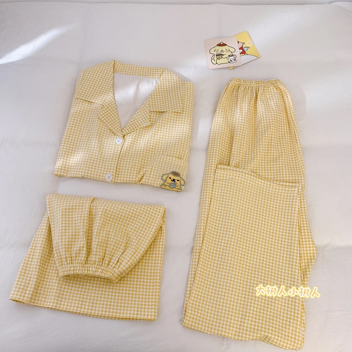 High-grade pajamas female summer short-sleeved striped three-piece students can wear new spring and autumn home clothes in 2023.