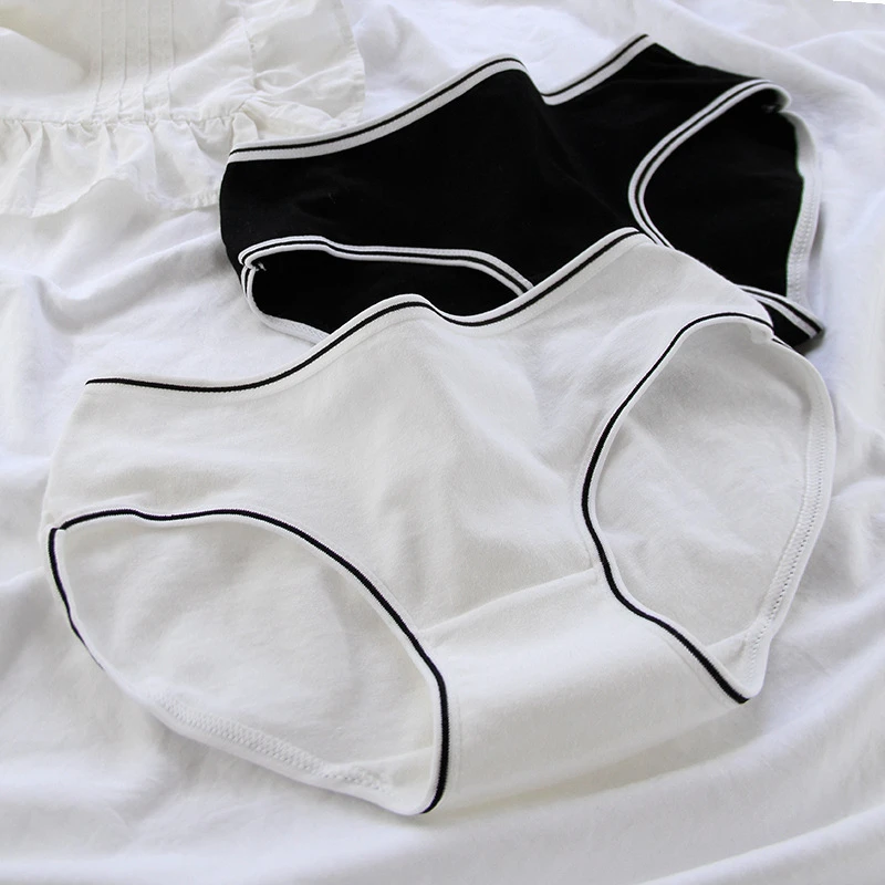 

Women Minimalistic Solid Color Panty Cotton Shorts Underpant Mid Waist Briefs Intimates Women Lingerie Breathable Female Panties