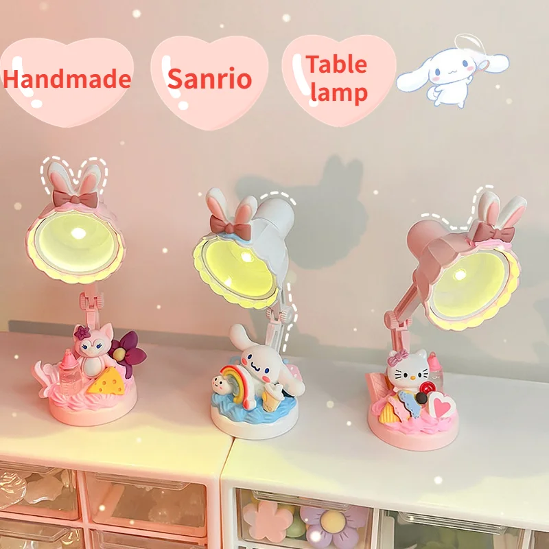 

Sanrio мини настольная лампа Kuromi My Melody Cinnamoroll DIY светодиодный ночной Светильник для обучения светильник тения Настольный ночсветильник украше...