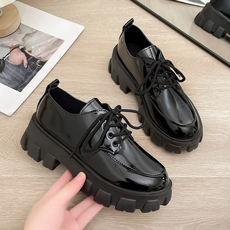 

Маленькие кожаные туфли в британском стиле, весна-осень 2023, Мокасины, увеличенная толстая подошва, обувь на платформе со шнуровкой