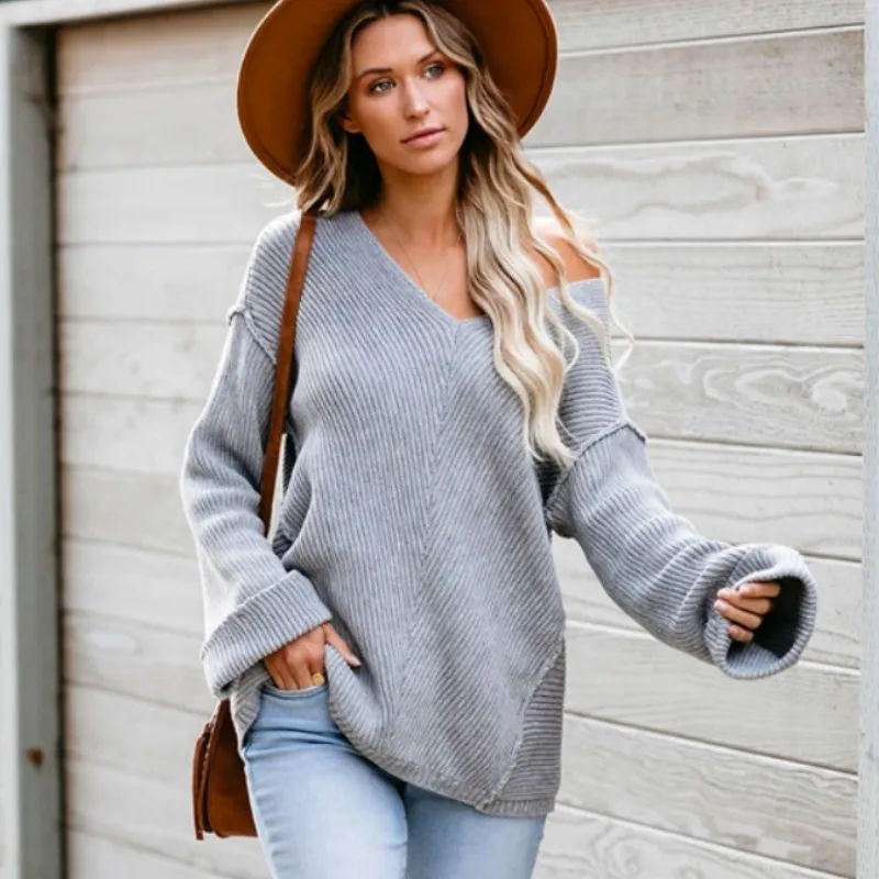 

Женский свитер оверсайз с V-образным вырезом и длинным рукавом