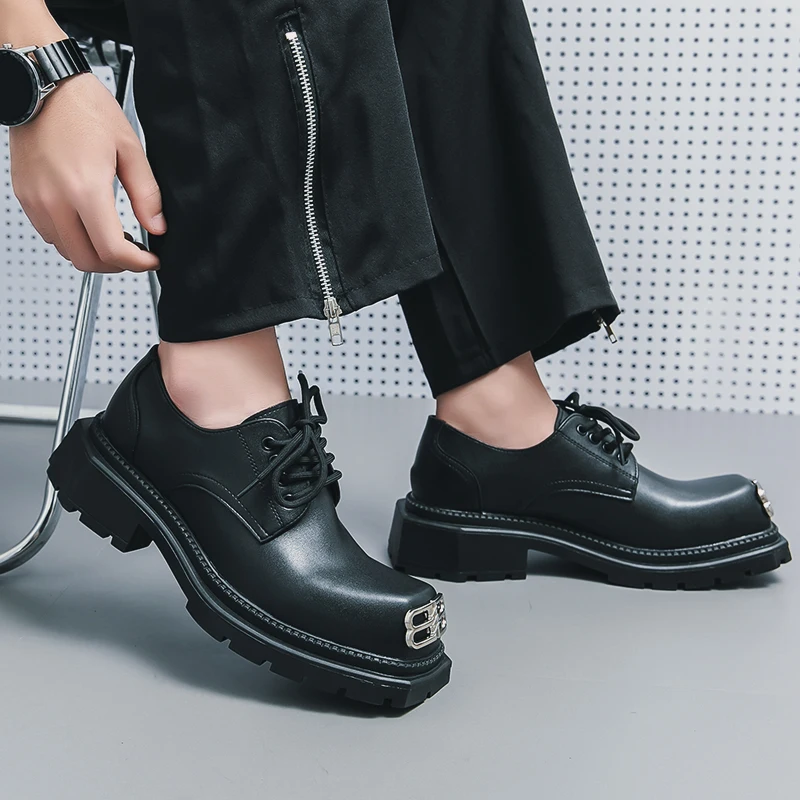 

2023 New Retro Rock Shoes for Both Men Comfortable Dark Punk Leather Shoes Metal Niche Low Top Platform Solid Color Men Shoes