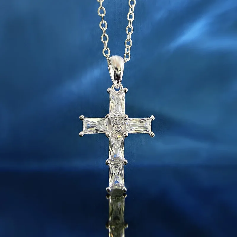 

2023 Summer New Hot Selling Cross Necklace Pendant for Men and Women in Hip Hop Style