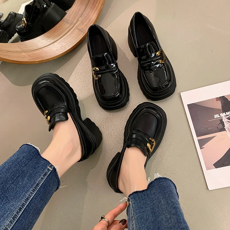 

2023 Spring and Autumn New British Style Thick Sole Round Toe Shallow Mouth Small Leather Shoes High Heel Single Shoe Women