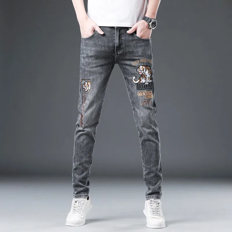 Summer Bull Embroidered Jeans Men European Station Thin Smoke Grey Slim Fit Small Foot Stomach Denim Pants High End Cotton Dress