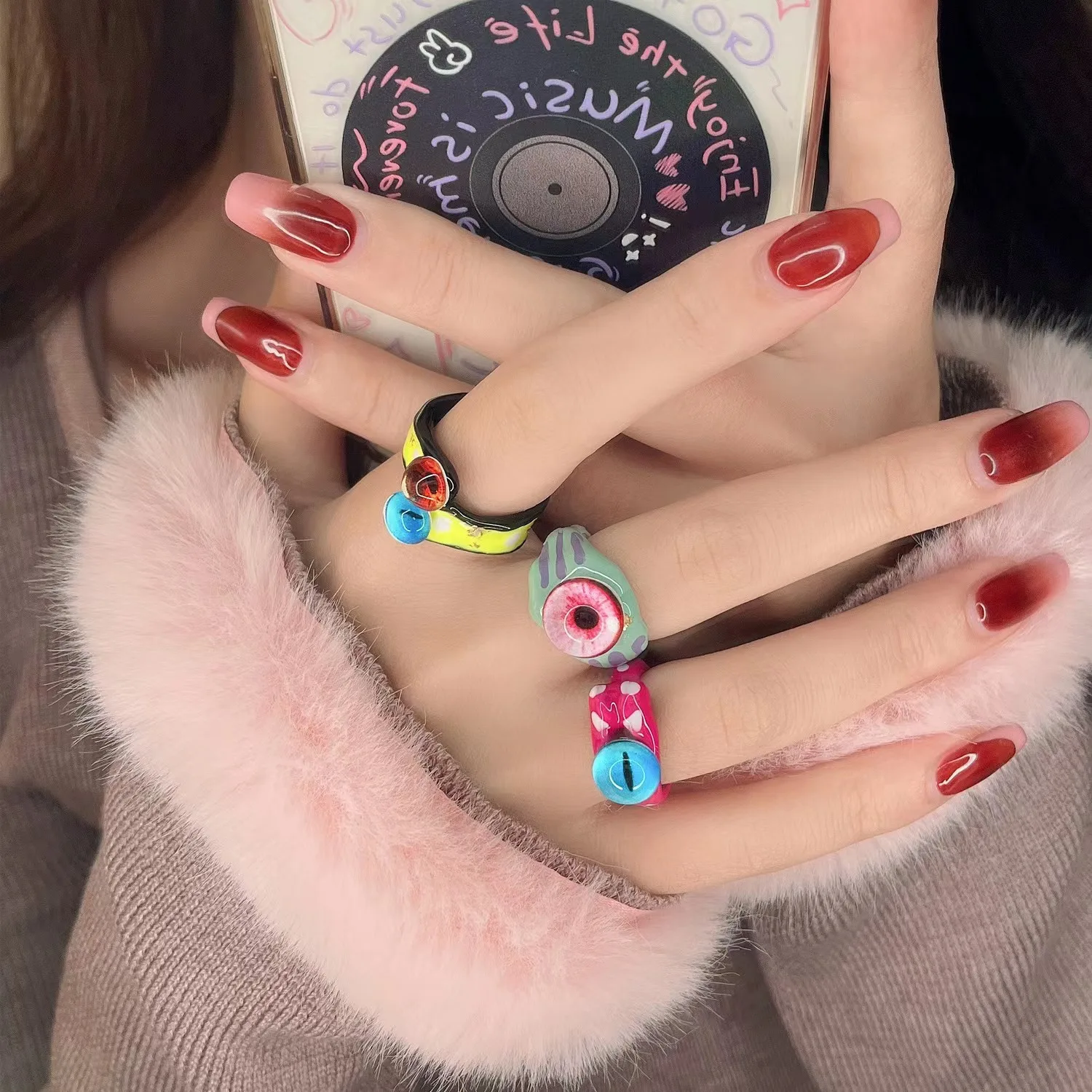 Кольца с большим кошачьим глазом и героями мультфильмов забавные кольца