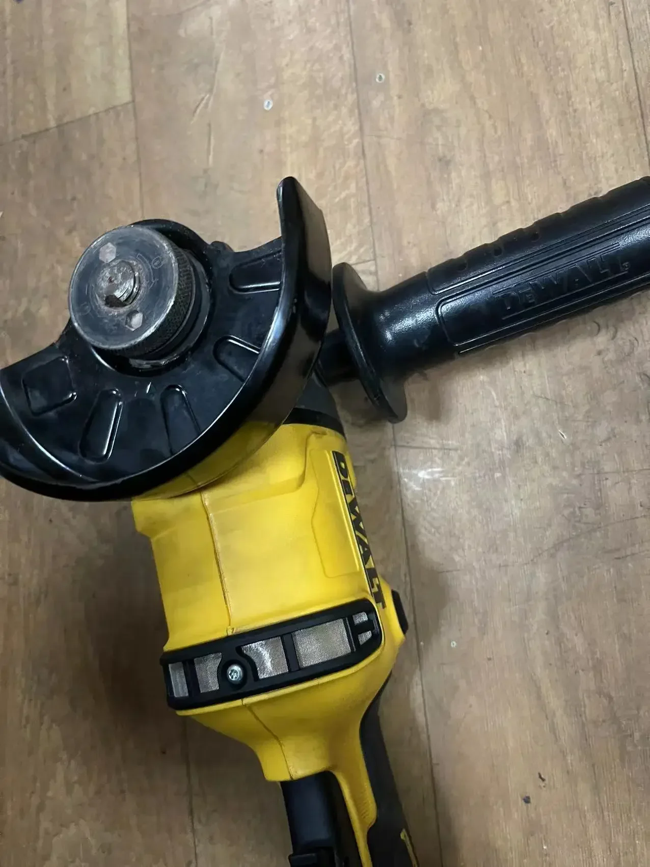 Измельчитель DeWalt Flexvolt 60 В Макс от 4 до 6 дюймов dcg414.used.б/у