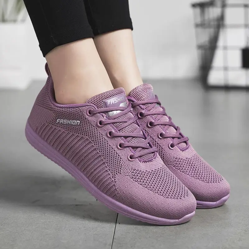 

Женская спортивная обувь для бега