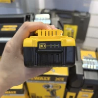 Оригинальные аккумуляторы Dewalt 20В DCB184/DCBP034/DCB182, цена будет ниже 11 ноября#5