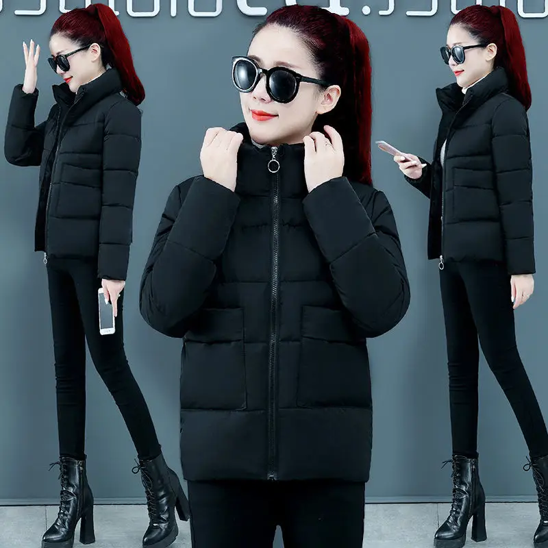 Рисунок 5 - Женская короткая парка на молнии