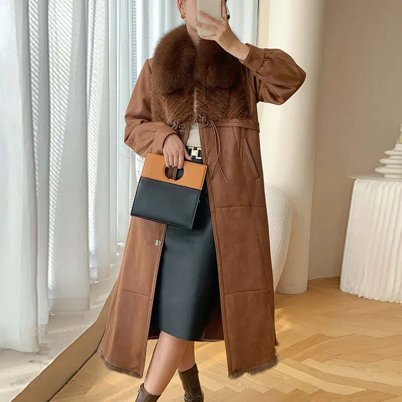 Зимняя кожаная куртка с меховым воротником женская плюшевая утолщенная