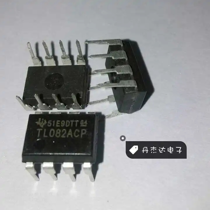

30 шт. Оригинальный Новый 30 шт. Оригинальный Новый TL082ACP TL082 усилитель IC