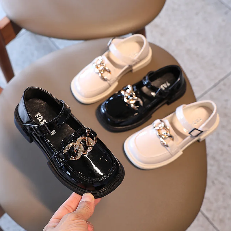 

Girl's Autumn Flat Shoes Metal Chain Patent Leather Round Toe 23-36 Toddler Fashion Children Loafers Slip-on Kids Casual Shoe