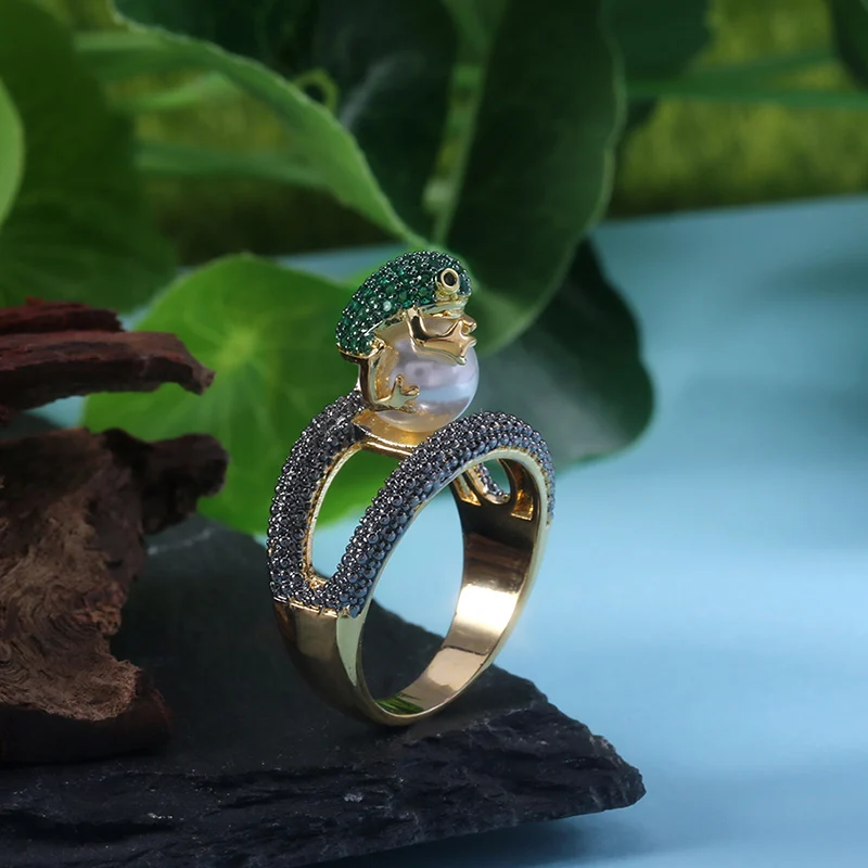 

Huitan 2019 New Animal Rings Funny Frog Hug Simulated Pearl Shaped Vintage Rough Surface Birthday Gift For Child Green Style