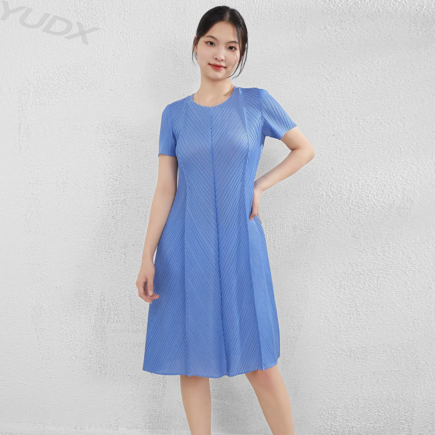 YUDX Miyake Pleated Dress Women's Summer 2023 New Sensual Temperament High-end Thin Pleated A-line Skirt Solid Color Dress