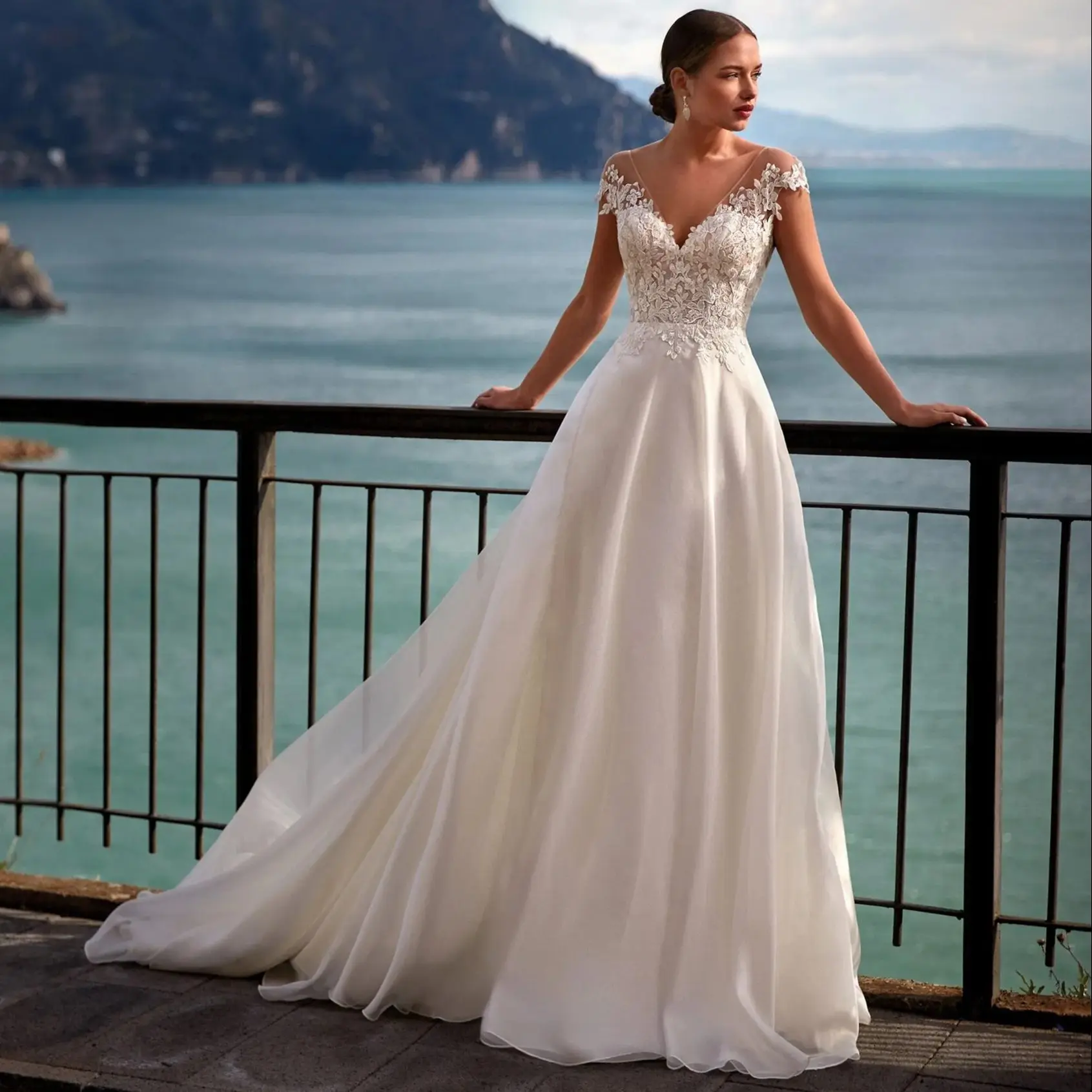 

Ivory A Line Wedding Dresses Sexy V Neck With Lace Applique Bridal Gown Sexy Backless Satin Vestido De Novia