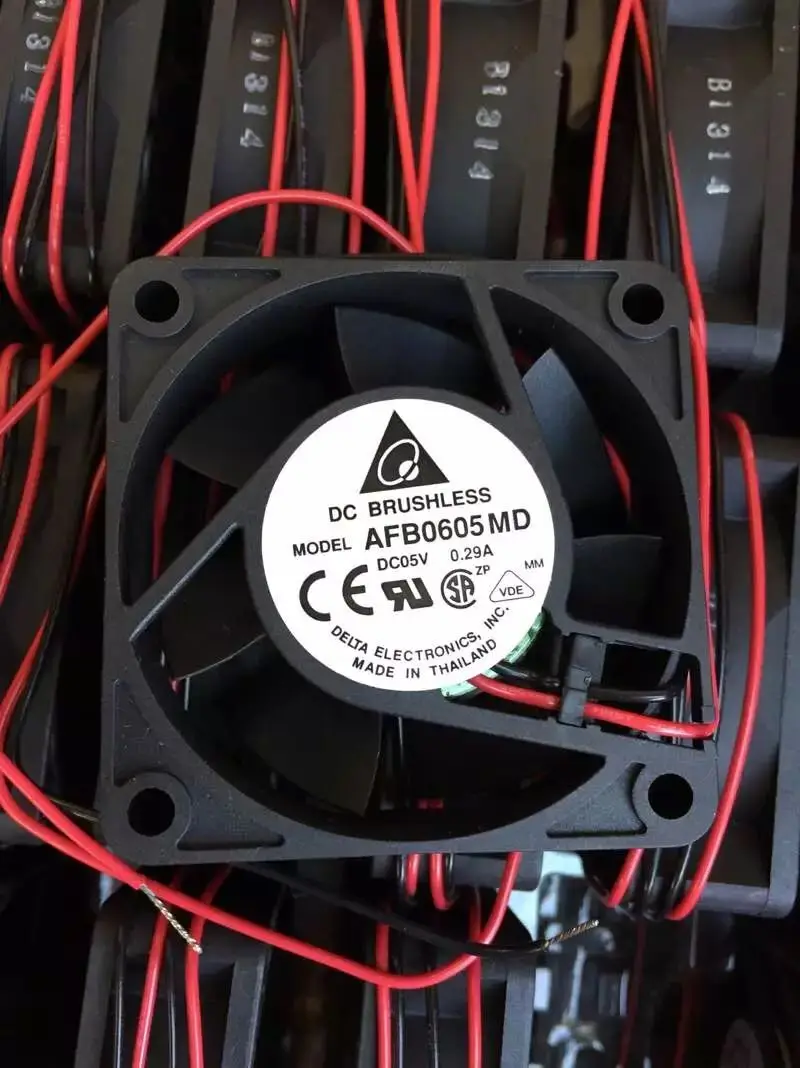 

Двухпроводный Вентилятор охлаждения сервера Delta Electronics AFB0605MD DC 5 В 0,29a 60x60x20 мм