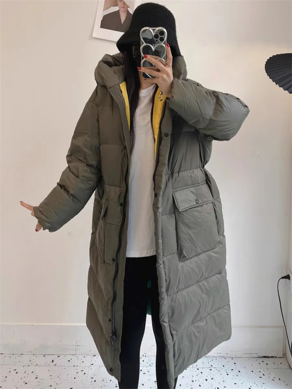 Рисунок 2 - Пуховик женский с капюшоном