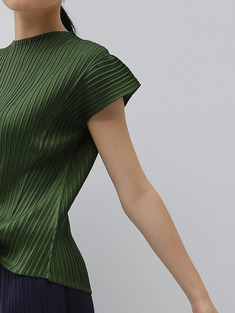 Женская плиссированная футболка GVUW Универсальные однотонные повседневные