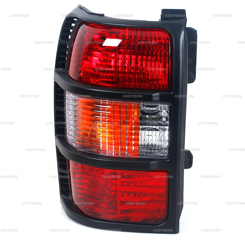 Автомобильный фонарь боковой задний для Mitsubishi Pajero V31 V32 V33 V43 1993-1997 |