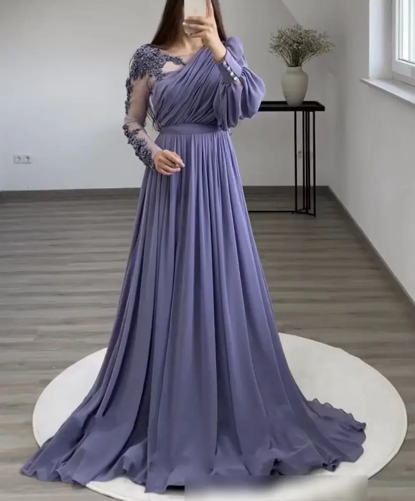 

Sexy Lavender Evening Dresses Wear Arabic Prom Dresses Illusion Neck Lace Appliques Crystal Beads Long Robe De Party Gowns