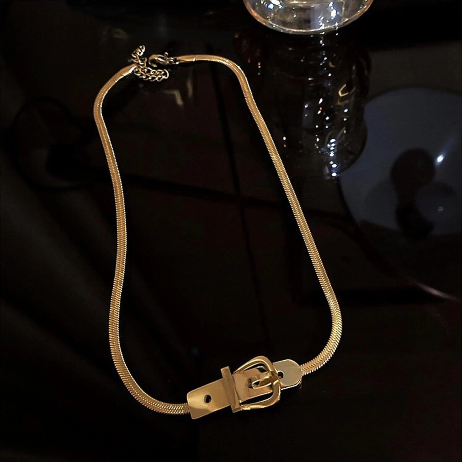 Преодолейте занятие и изысканное с помощью этого потрясающего элегантного