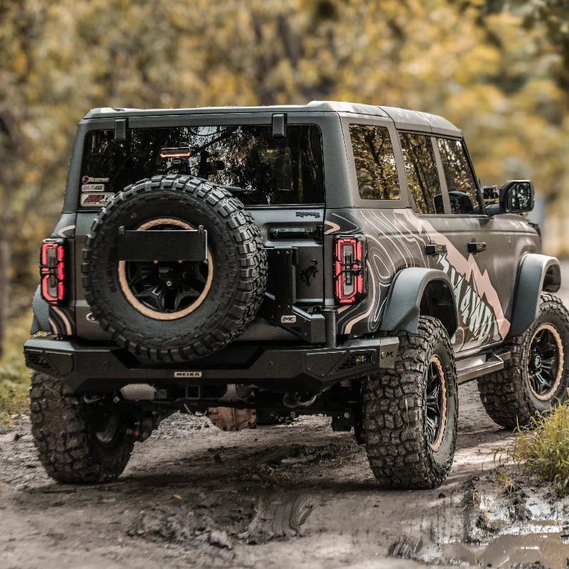 Промышленная автозапчасть Vipera для Ford Martyr Bronco: задний бампер с соединительными элементами (art.: 3920d95c4fed4) - 3920d95c4fed4