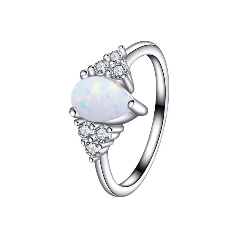 

Женское кольцо из серебра 2023 пробы с бриллиантами в виде капель