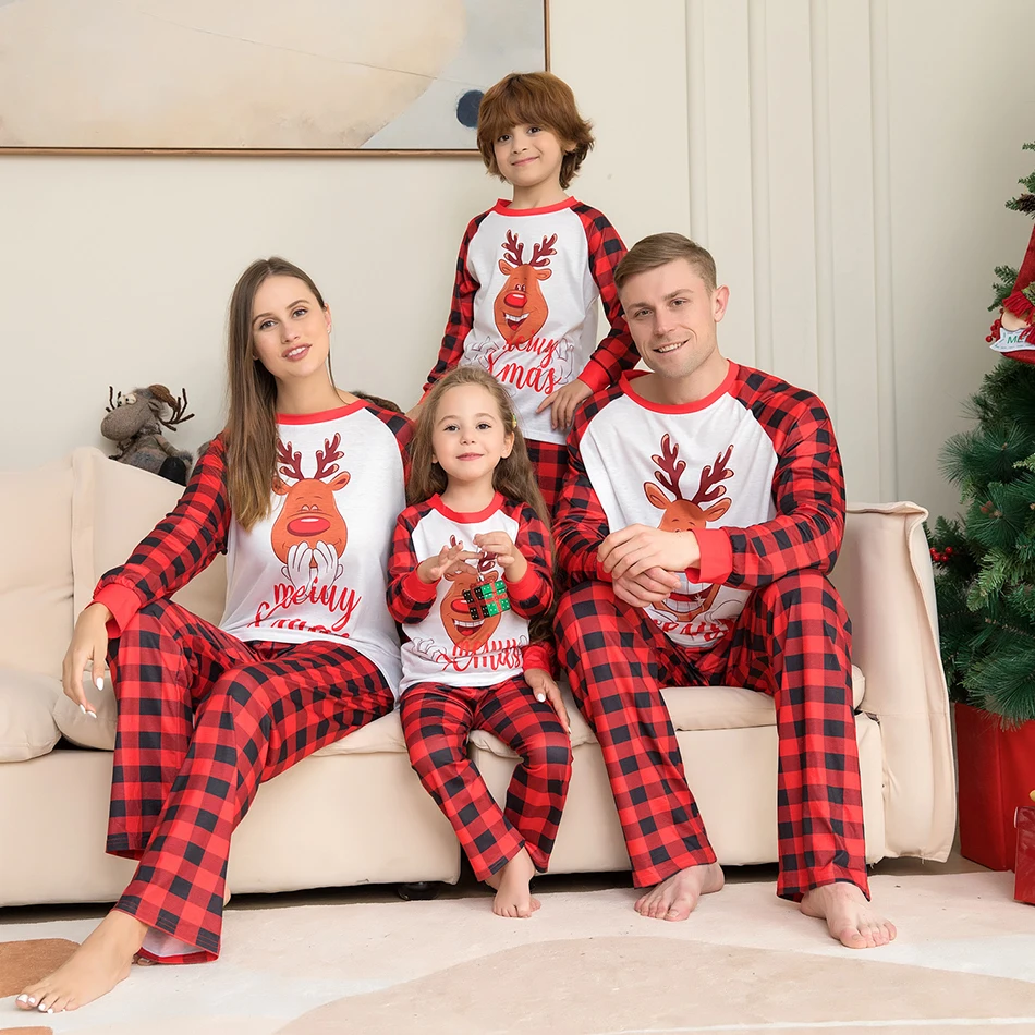 

Christmas Family Matching Pajamas Sets Santa Claus Elk Father Mother Children & Dog Pyjamas Xmas Clothes Tops+Pants Homewear