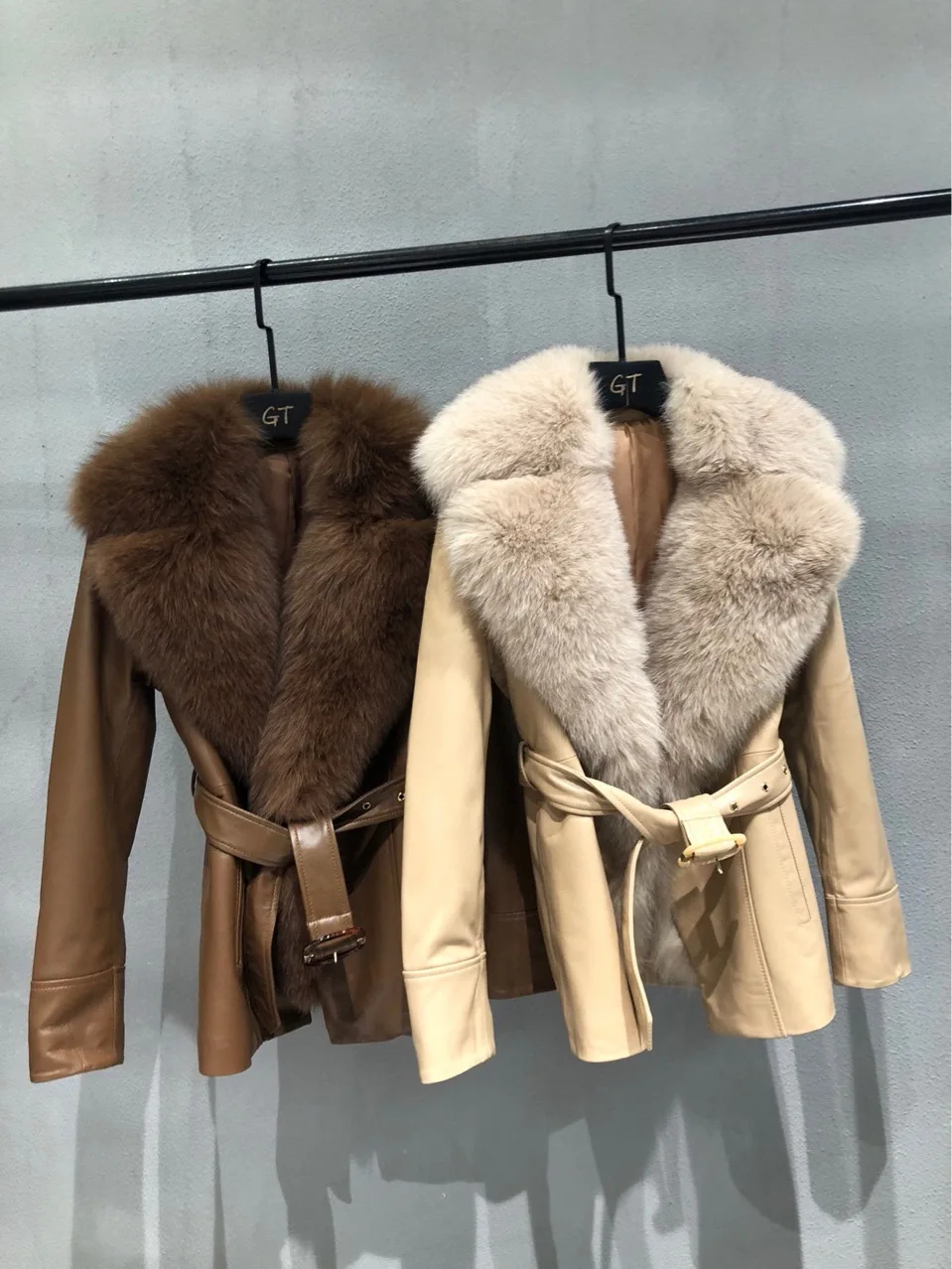 Winter Jacket Women Real Fur Coat Genuine Sheepskin Leather Fur Jacket Big Fox Fur Collar Luxury Overcoat Belt Fashion