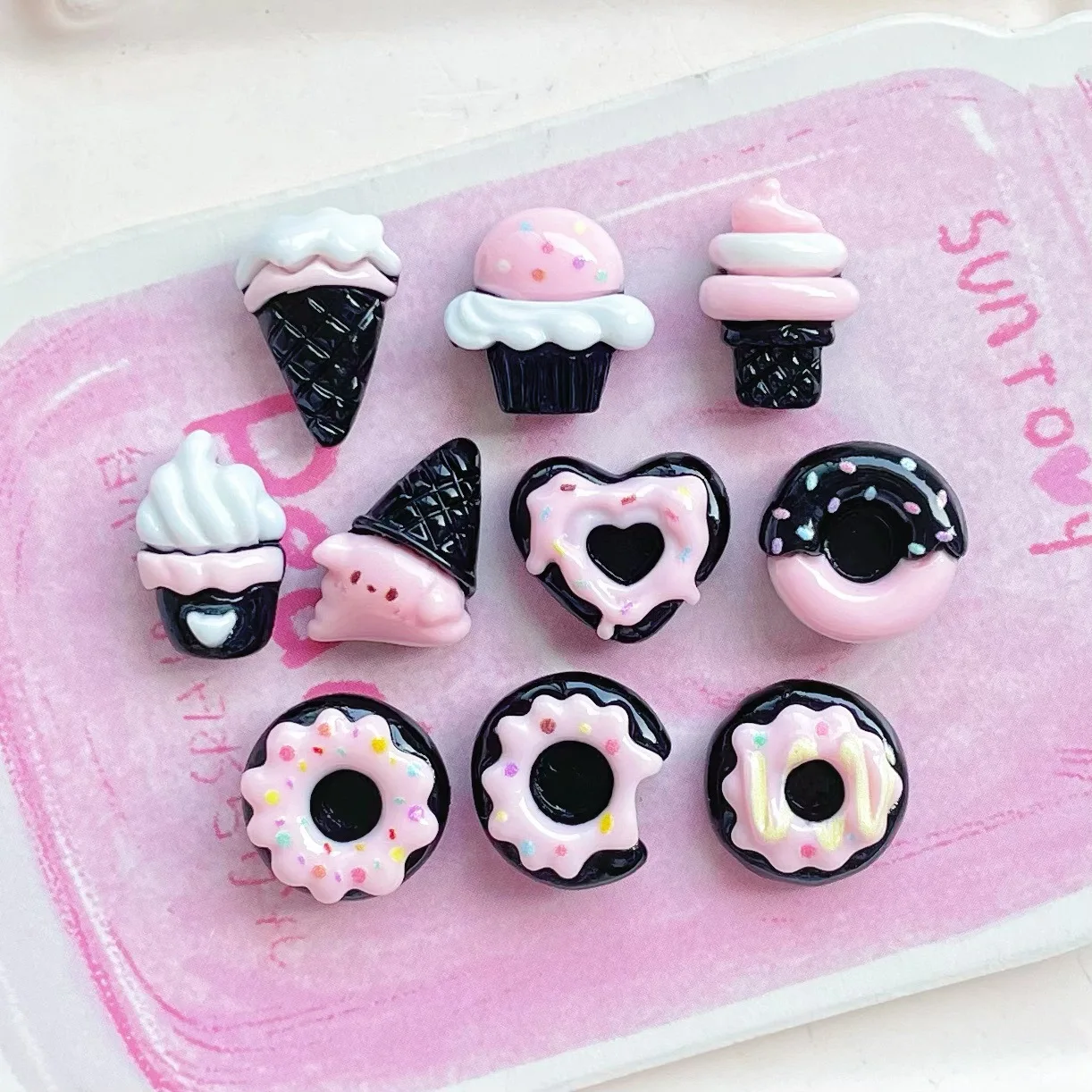 10 шт. черный розовый карандаш капсула череп галстук-бабочка таблетки конфеты