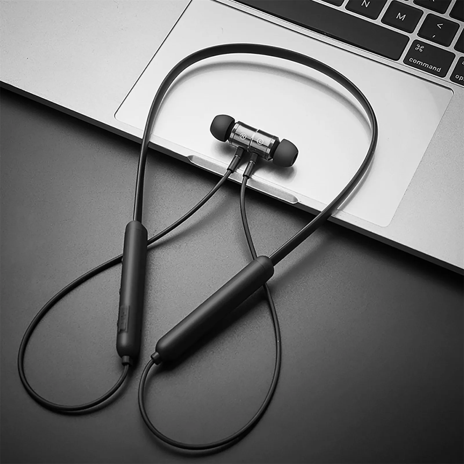 

Wireless Bluetooth Earphones Stereo E18A Headphones Ear Neckband In 5.1 Sports Bluetooth Headset Blue And Green Headphones