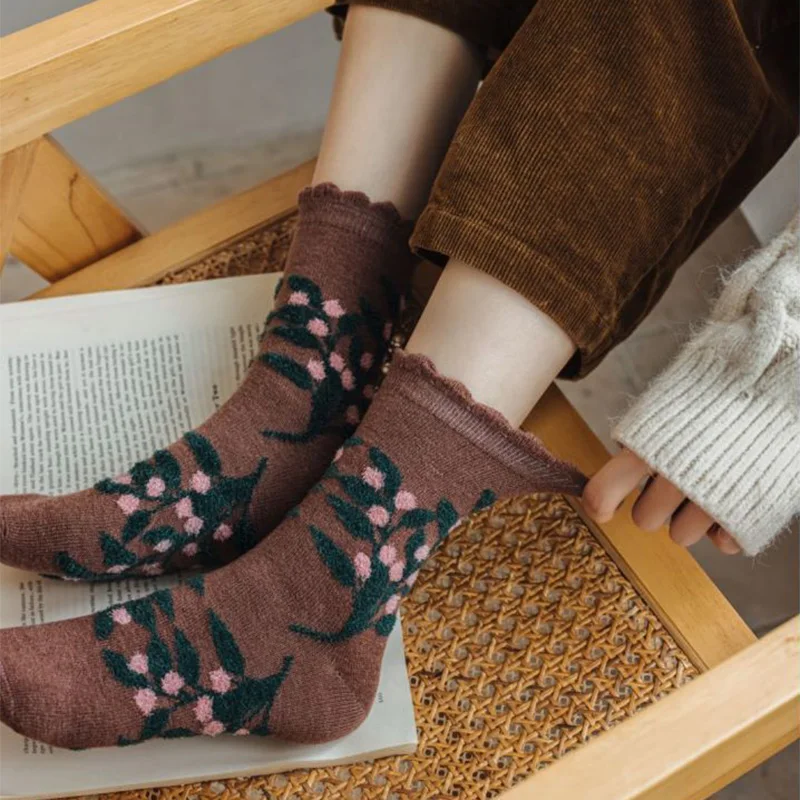 5 Pairs Cashmere Thicken Winter Socks Women Flower Fashion Korean Style Wool Socks Female Long Leg Warmers Kawaii Casual Sokken