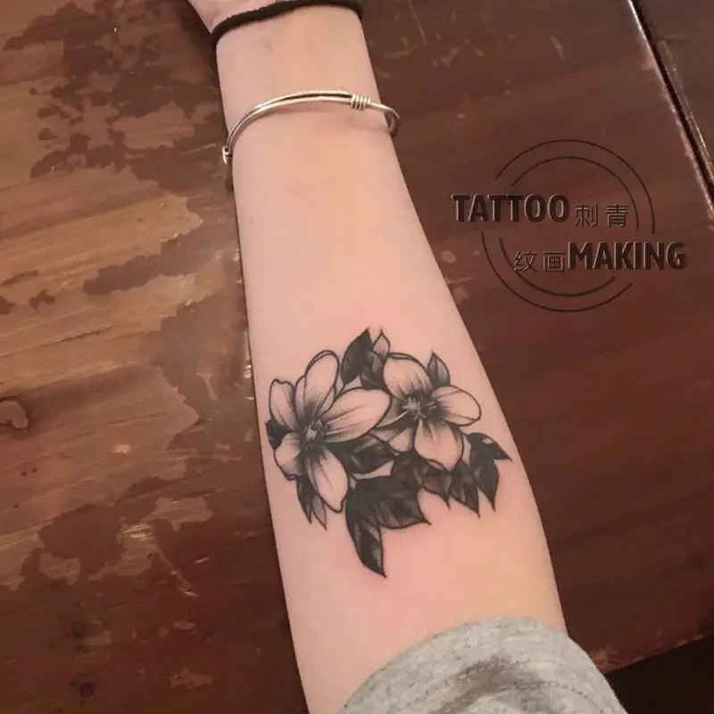 

Balck Flower Lasting Tattoo for Woman Men Fake Tattoo Waterproof Tattoo Stickers Fashion Arm Tattoo New Temporary Tattoos
