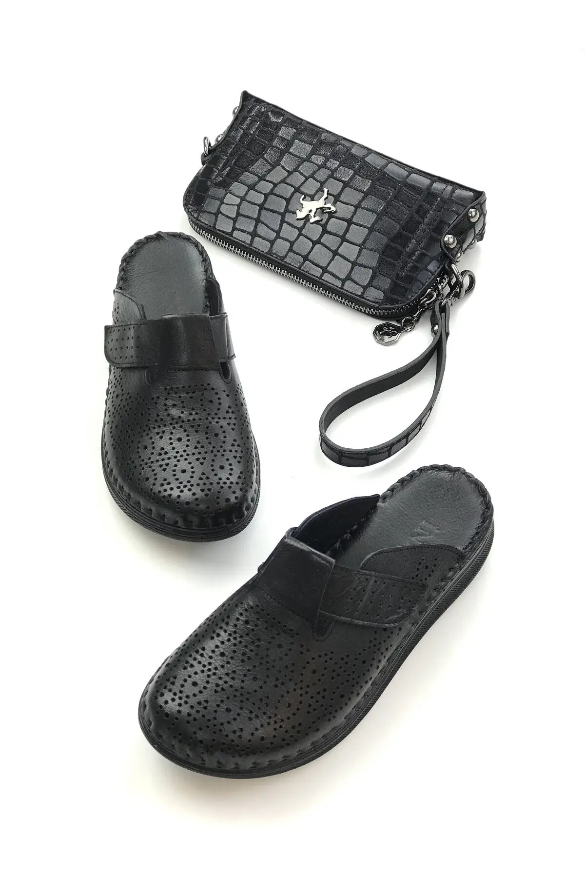 

Leryav women genuine leather Comfort padding slippers