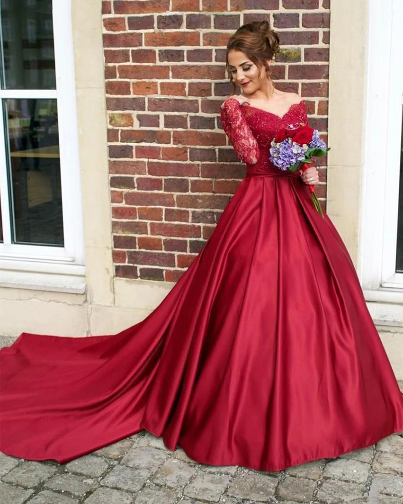 

Satin Prom Dress Ball Gowns V-Neck Cathedral Train With Lace Long Sleeves Back Covered Buttons robes vestido de festa