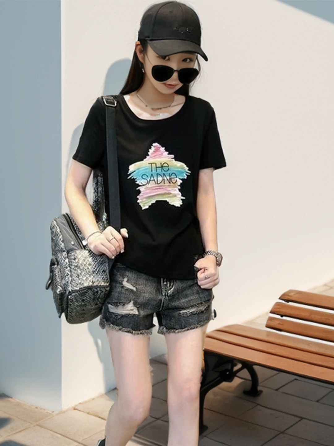 Футболка с коротким рукавом и открытыми плечами милая Пряная белая рубашка