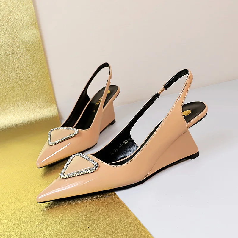 Сандалии женские на высокой танкетке люксовые модные туфли с ремешком пятке