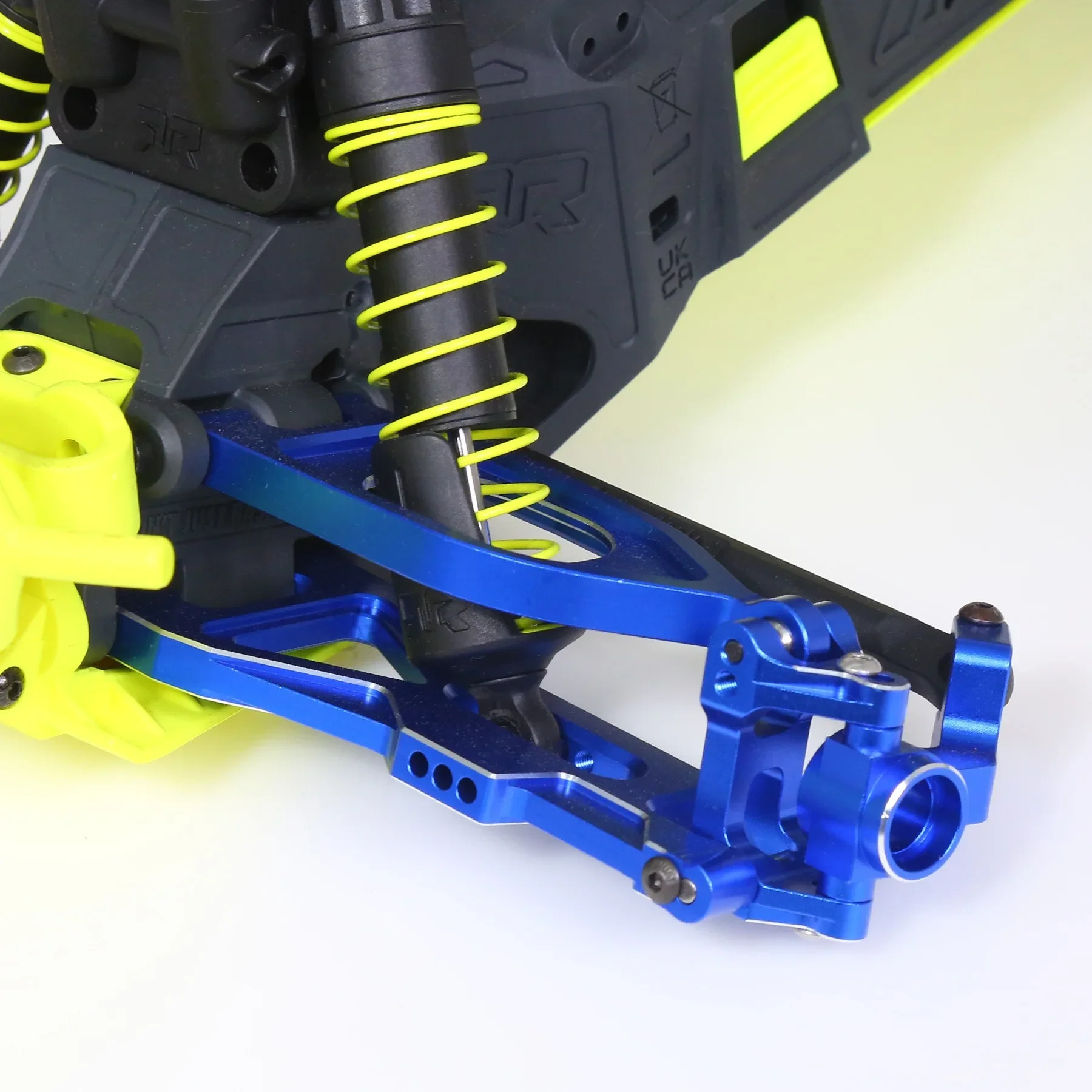 Детали для обновления радиоуправляемого автомобиля Задний рычаг ARA 330750