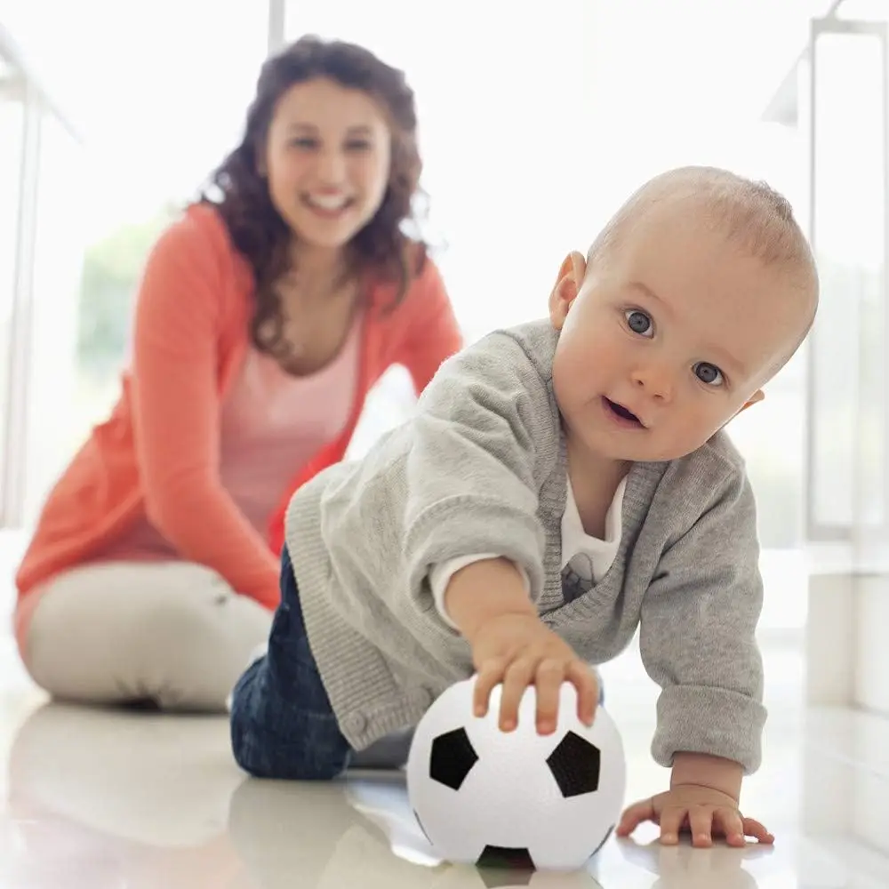 Игры с мячом с мамой. Дети от 1 до 3 лет. Дети до 1 года. Малыш и мама. Мячики для детей.