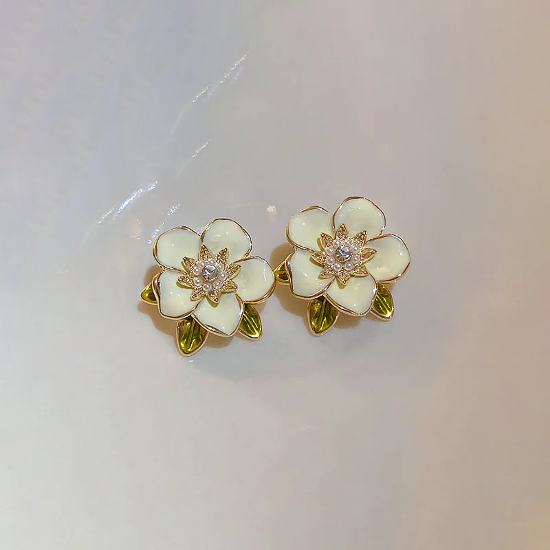 

European and American Women's Dripping Rhinestone Pearl Flower Leaves Ear Studs Earrings
