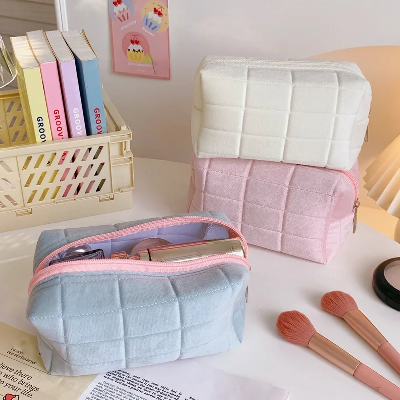 

1 Pc Cute Plush Women Cosmetic Bag Large Small Solid Color Zipper Makeup Bag Travel Make Up Toiletry Bag Organizer Washing Pouch