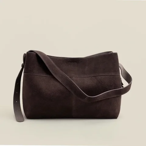 Novo inverno camurça fosca de couro de couro para tocar café retrô de ponta quente de cor quente bolsa de ombro feminina enorme bolsa de viagem