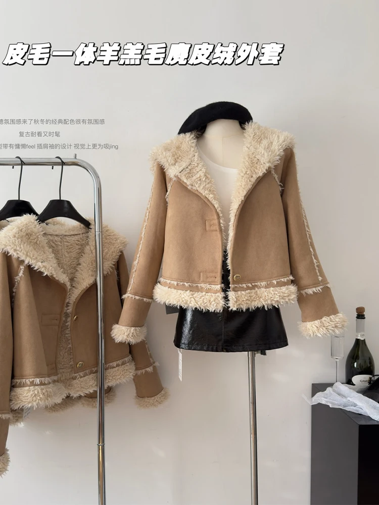 Женская куртка из искусственного меха